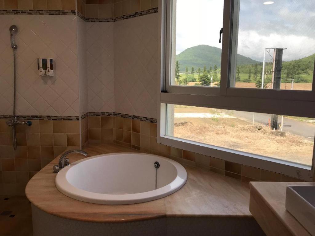 Island On The Sea Apartamento Kenting Exterior foto